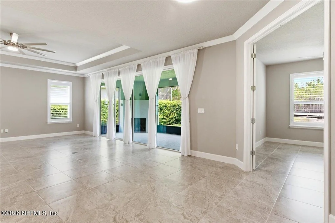 Photo of 205 HEATHERWOOD Court