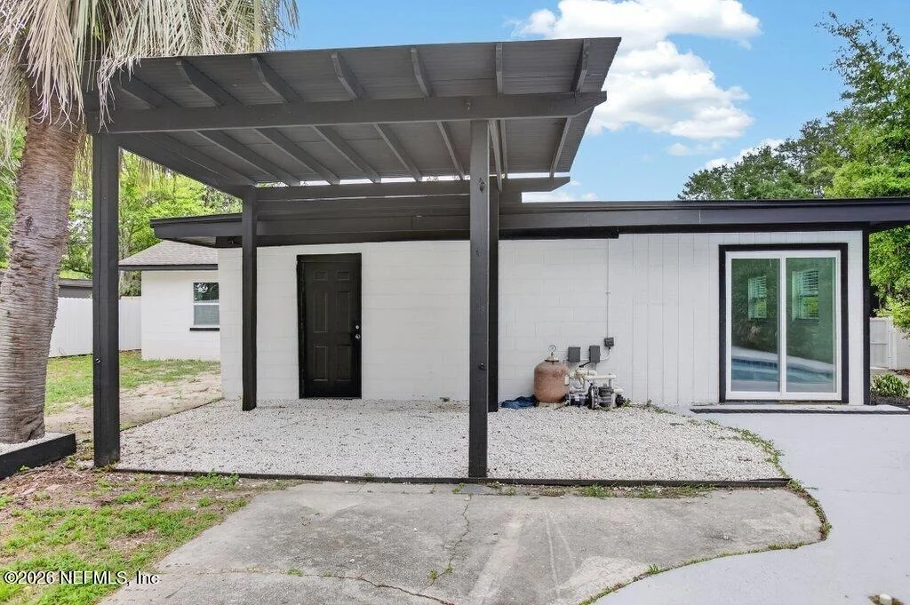 Photo of 536 SAPELO Road