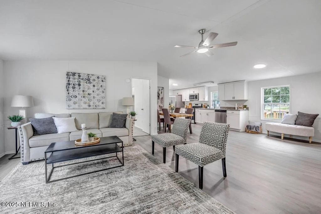 Photo of 6357 ARMSTRONG Road