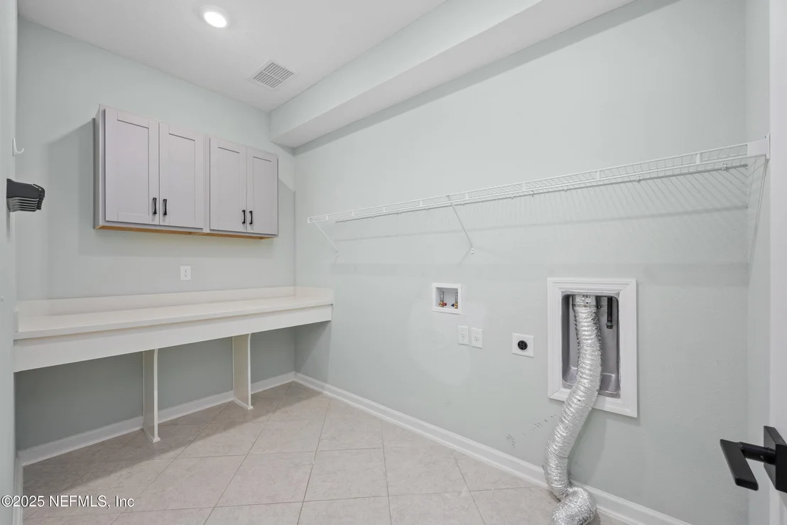 Photo of 812 WINDLEY Drive
