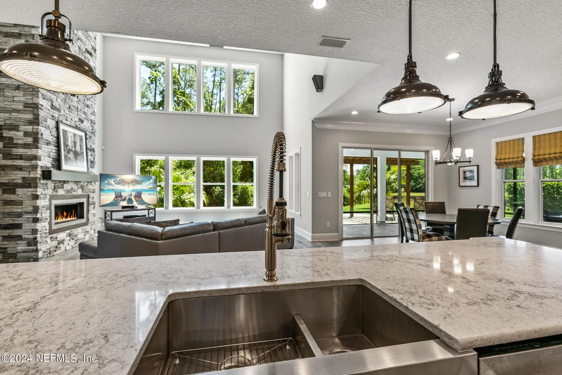 Photo of 863 OLD BLUFF Drive