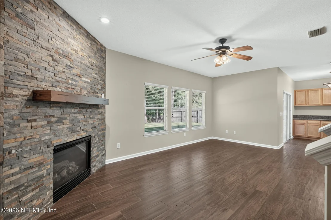 Photo of 1335 IVYHEDGE Avenue