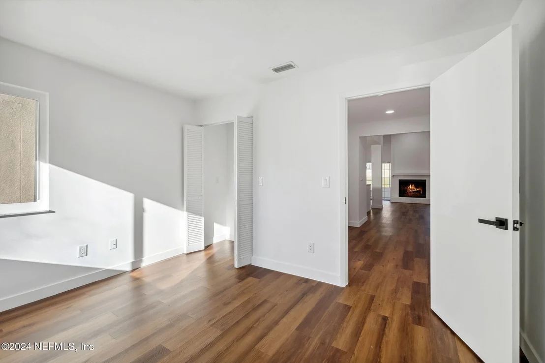Photo of 7826 LINKSIDE Drive