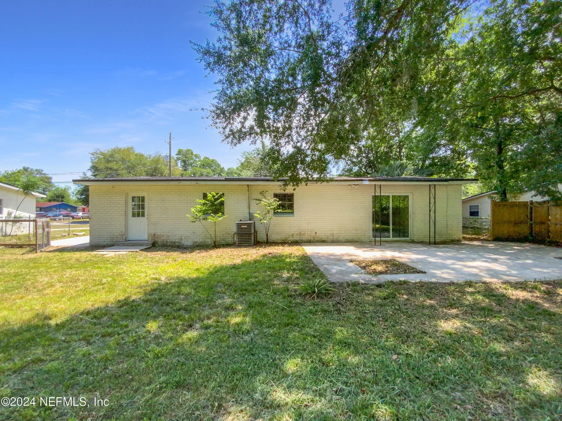 Photo of 5103 ARROWSMITH Road