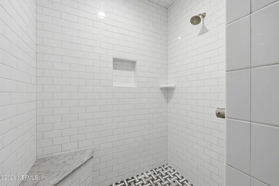 Photo of 1030 MAPLE Lane