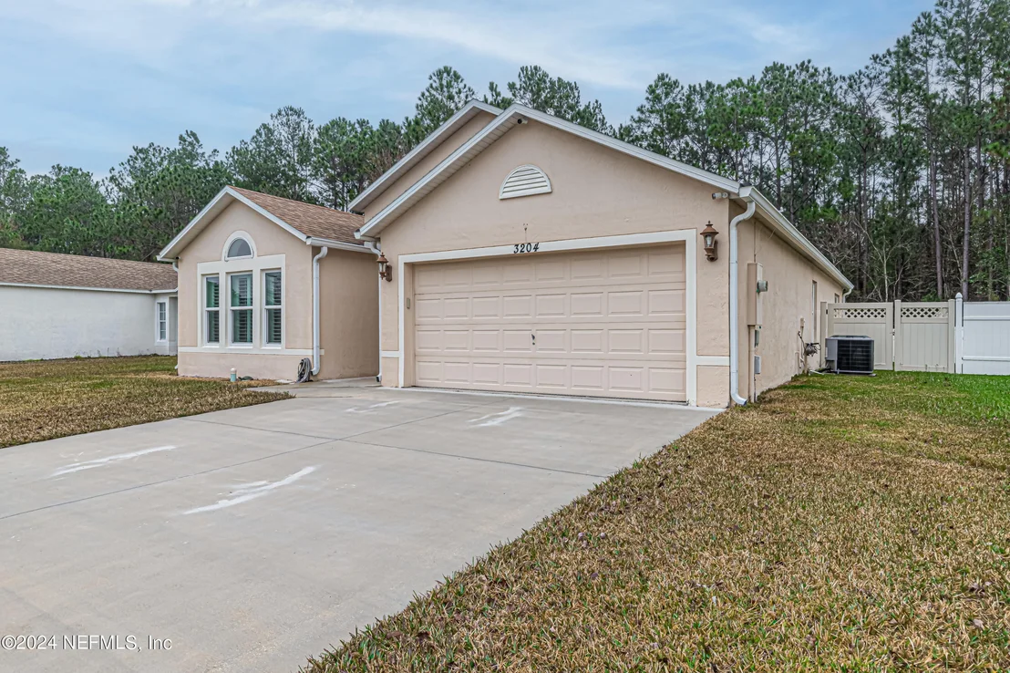 Photo of 3204 CARLOTTA Road