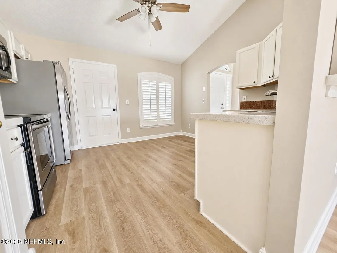 Photo of 405 MACKENZIE Circle