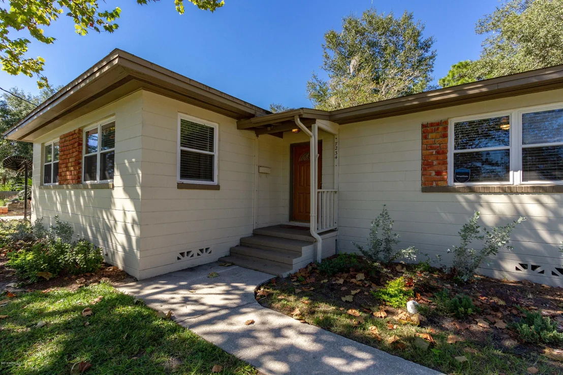 Photo of 7234 PINEVILLE Drive