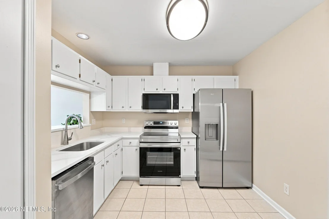 Photo of 2400 TOWNSQUARE Drive