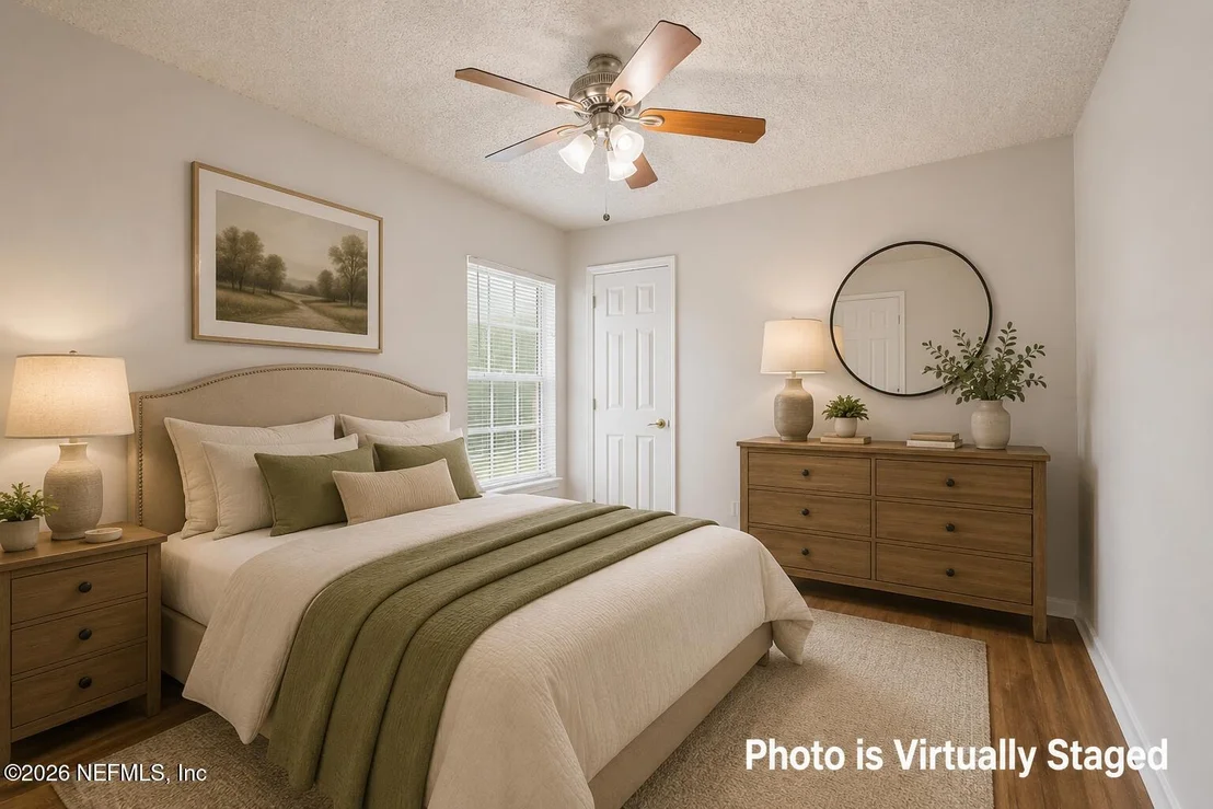 Photo of 476 HILLSIDE Drive