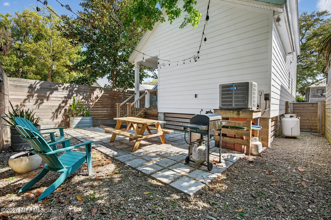 Photo of 70 ONEIDA Street