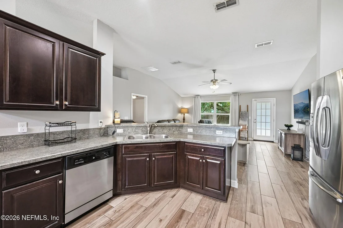 Photo of 6558 PEMBERLEY Lane