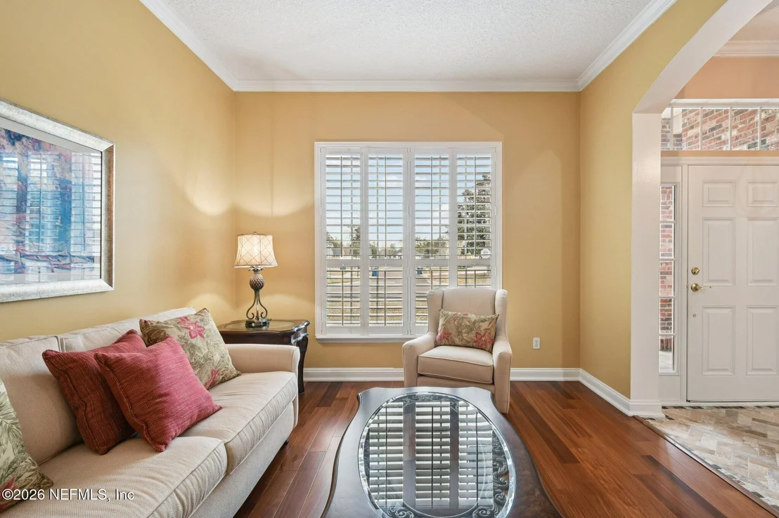 Photo of 145 LAKE RUN Boulevard
