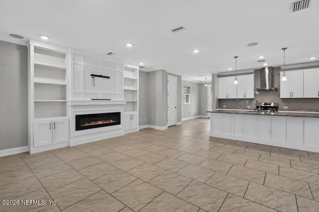 Photo of 187 BEALE Avenue