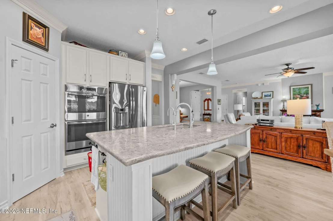 Photo of 216 DEERFIELD GLEN Drive