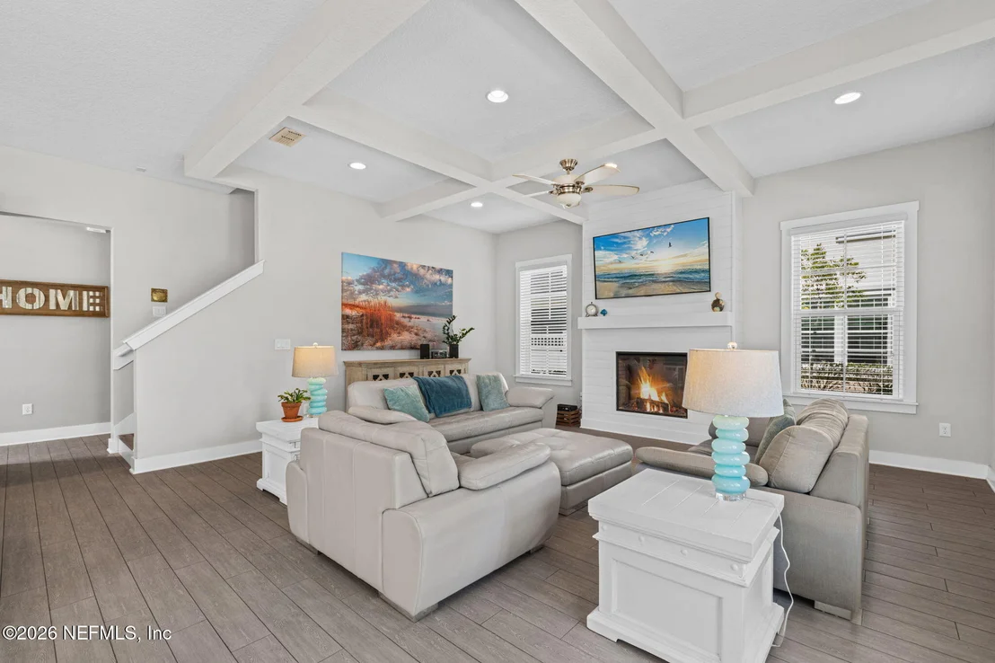Photo of 44 FREMONT Avenue