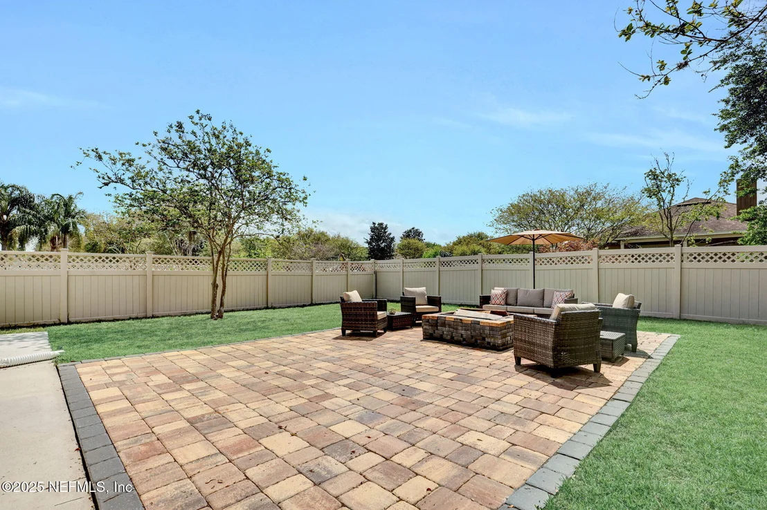 Photo of 1709 WINDOVER Place