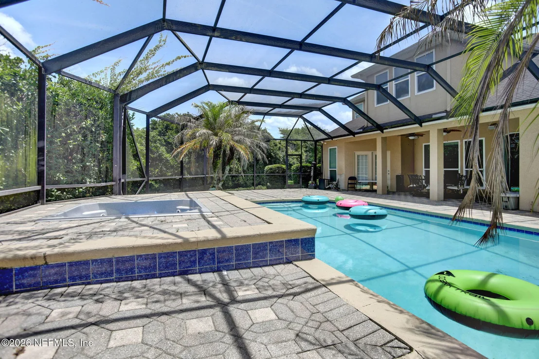 Photo of 10977 HICKORY TRACE Lane