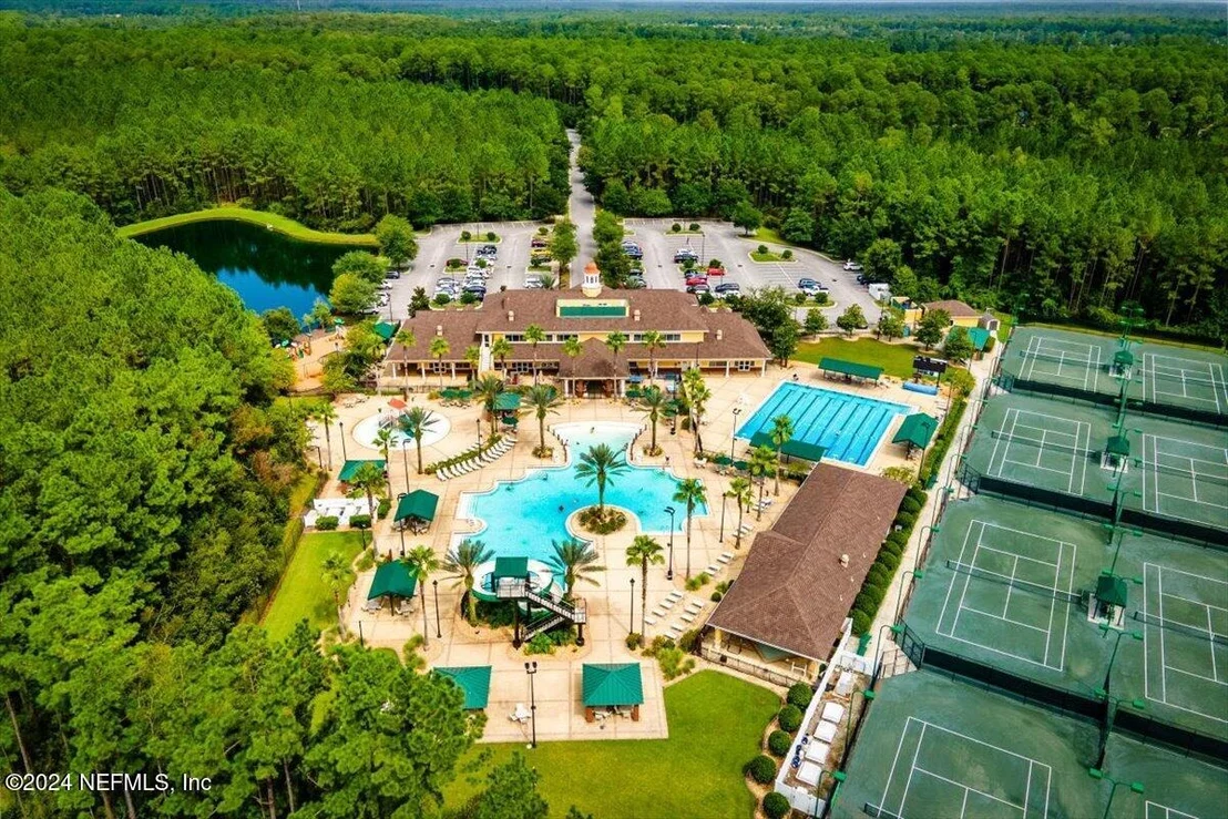 Photo of 389 W TROPICAL Trace