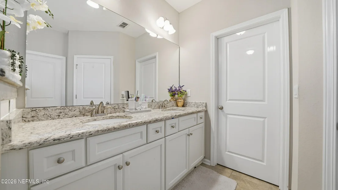 Photo of 3938 HAMMOCK BLUFF Drive