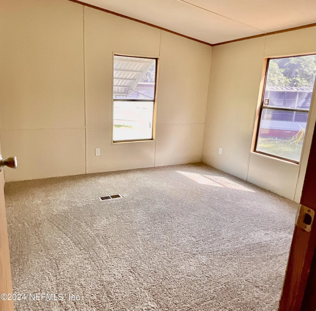 Photo of 120 REAVES Avenue