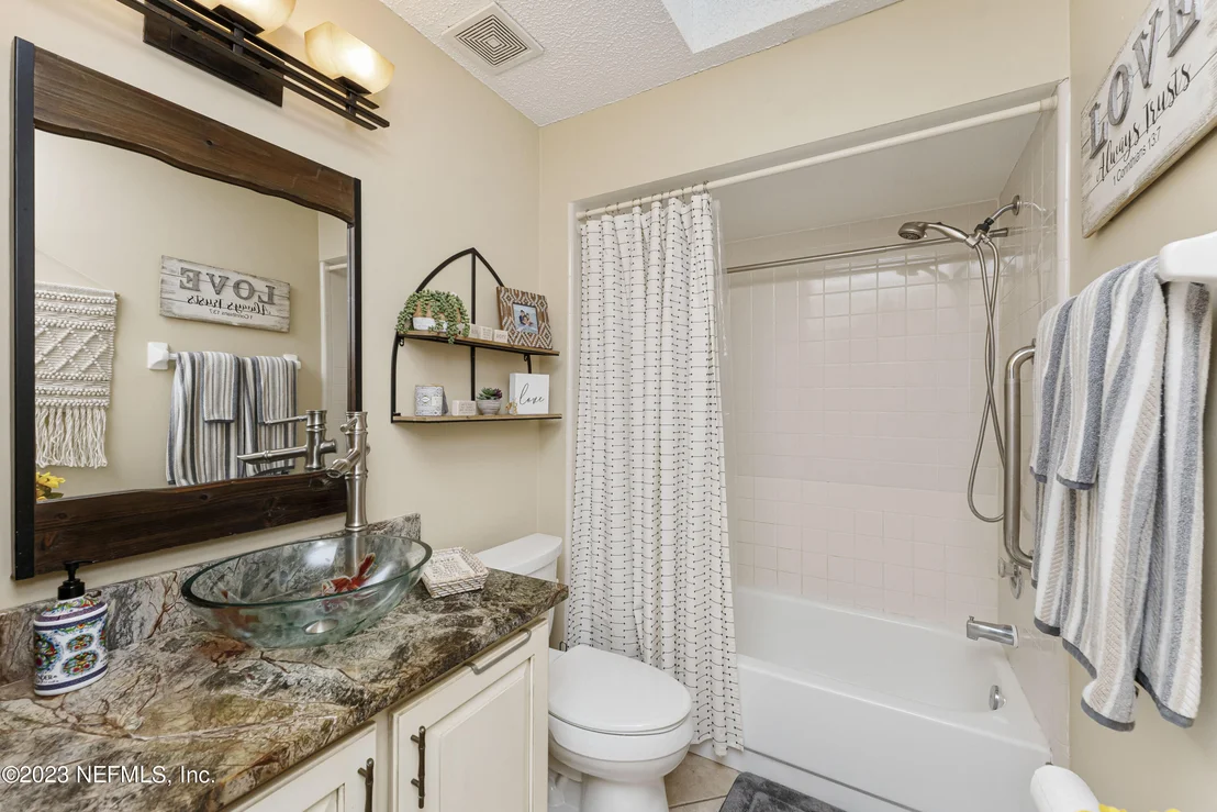 Photo of 1676 WESTWIND Drive