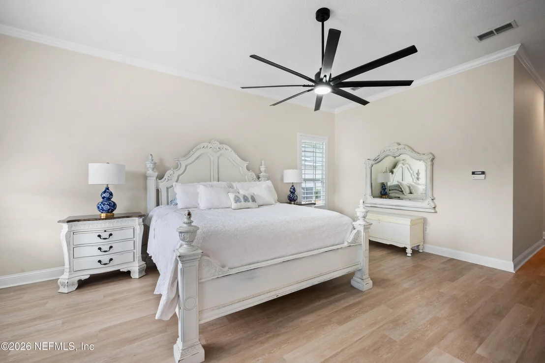 Photo of 837 EAGLE POINT Drive