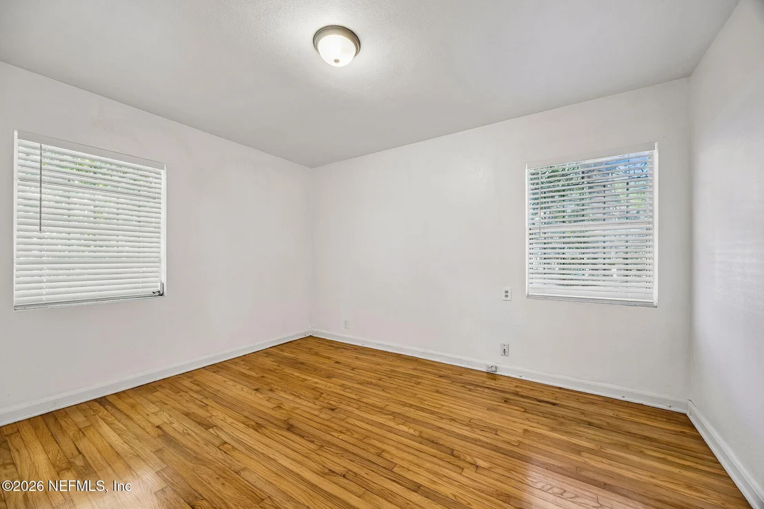 Photo of 5511 BURDETTE Road