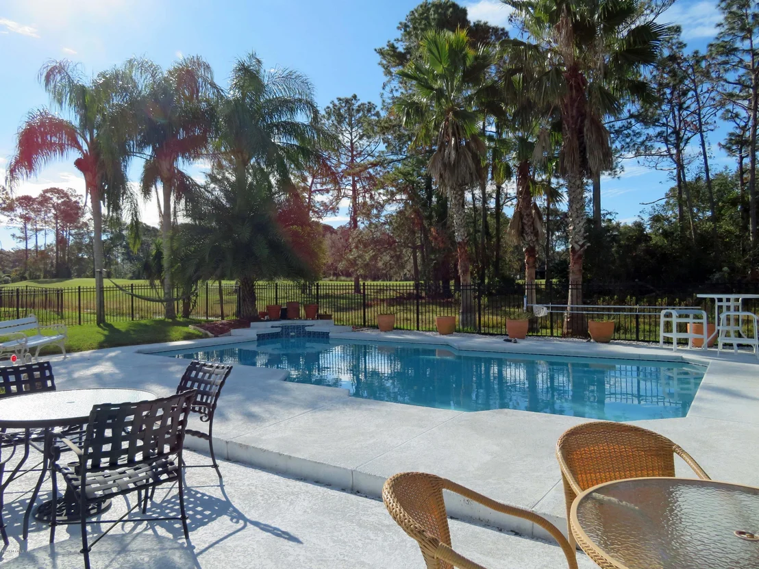 Photo of 1171 LINWOOD Loop