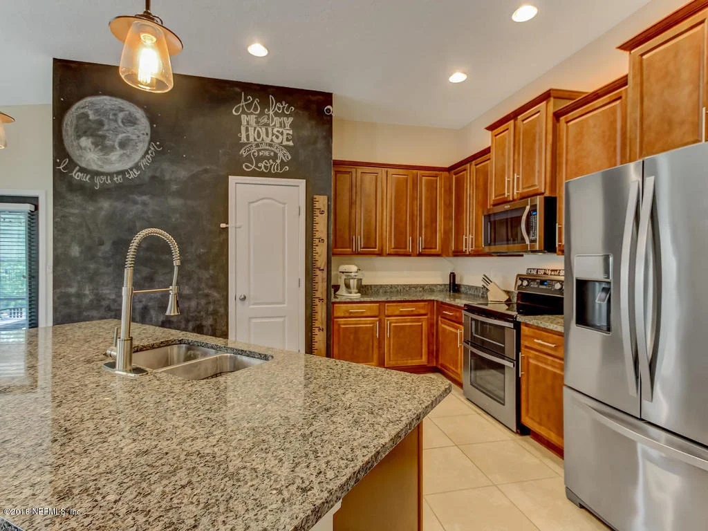 Photo of 671 GLENDALE Lane