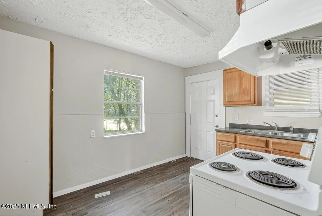 Photo of 2932 RHONDA Road