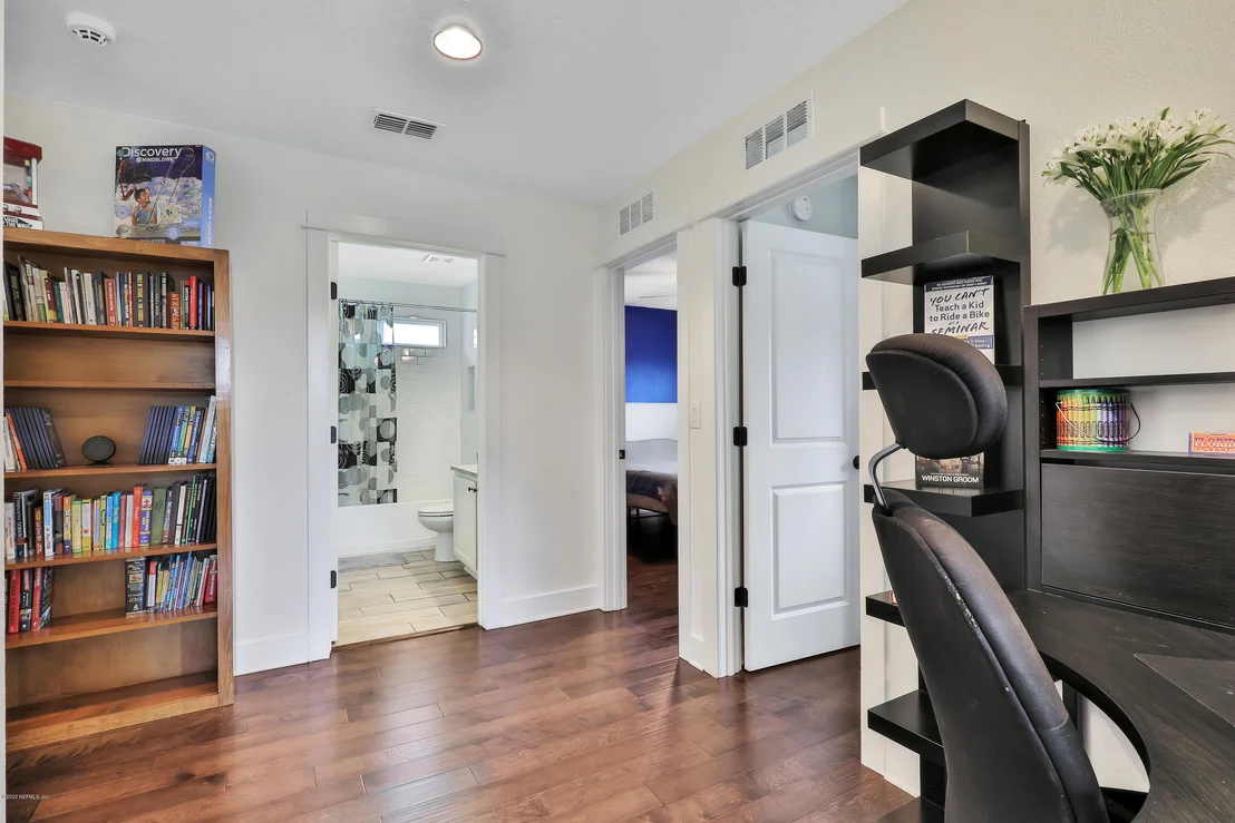 Photo of 3698 LIGHTVIEW Lane