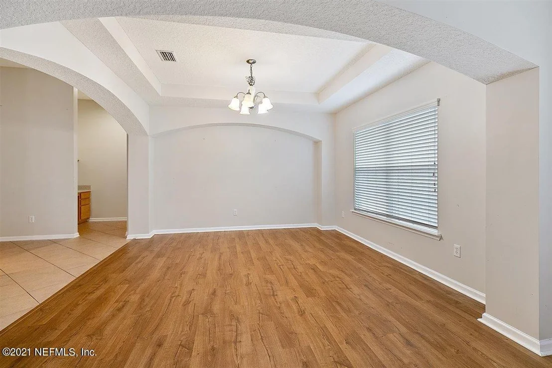 Photo of 900 E TERRANOVA Way