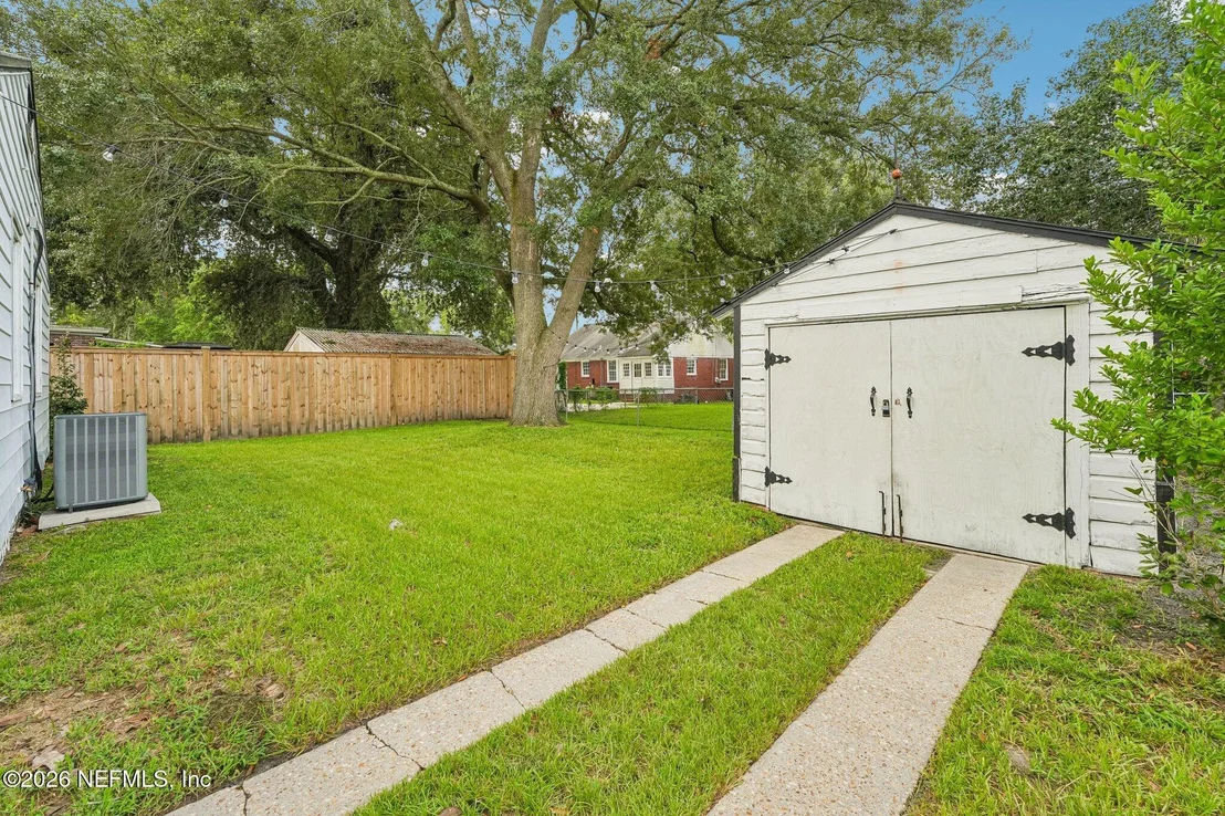 Photo of 1632 CHARON Road