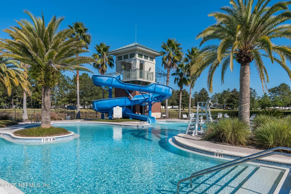 Photo of 1019 MOOSEHEAD Drive