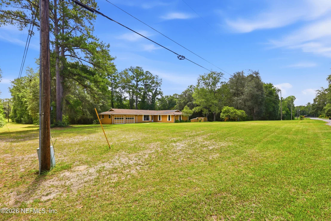 Photo of 1733 HEREFORD Road
