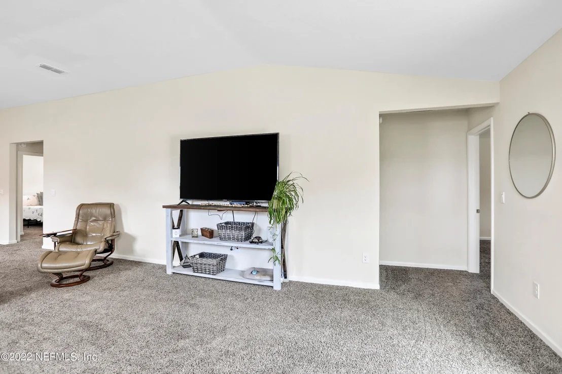 Photo of 400 CAMINHA Road