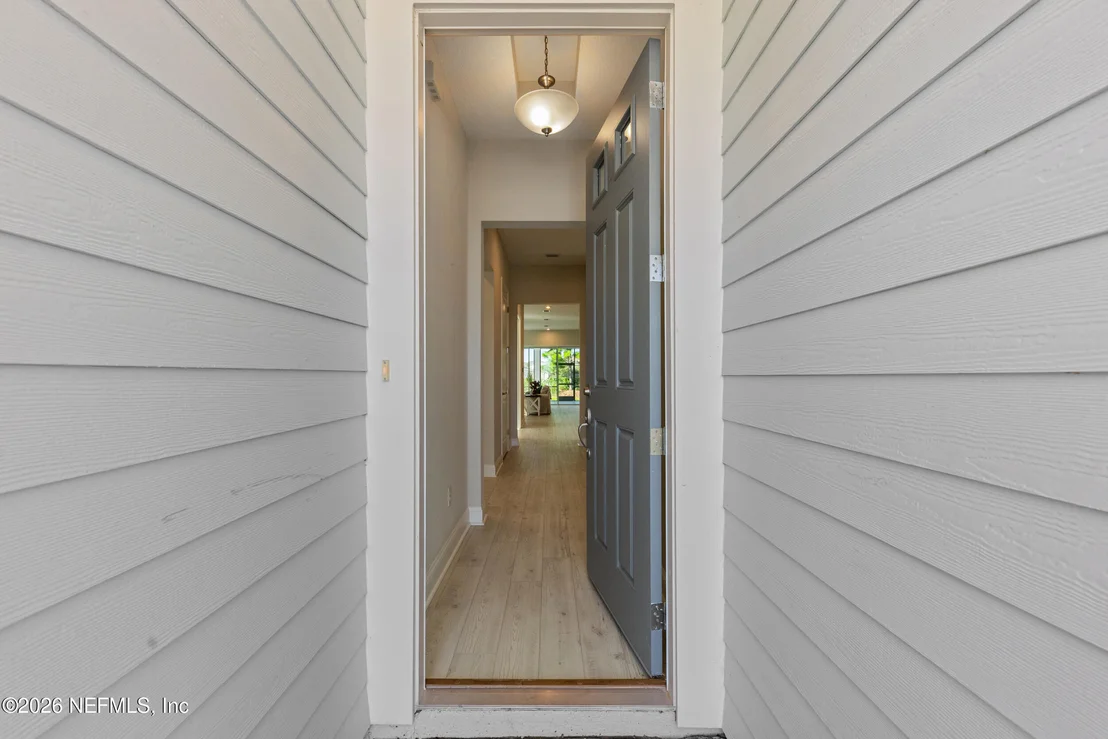 Photo of 383 LADYSLIPPER Drive