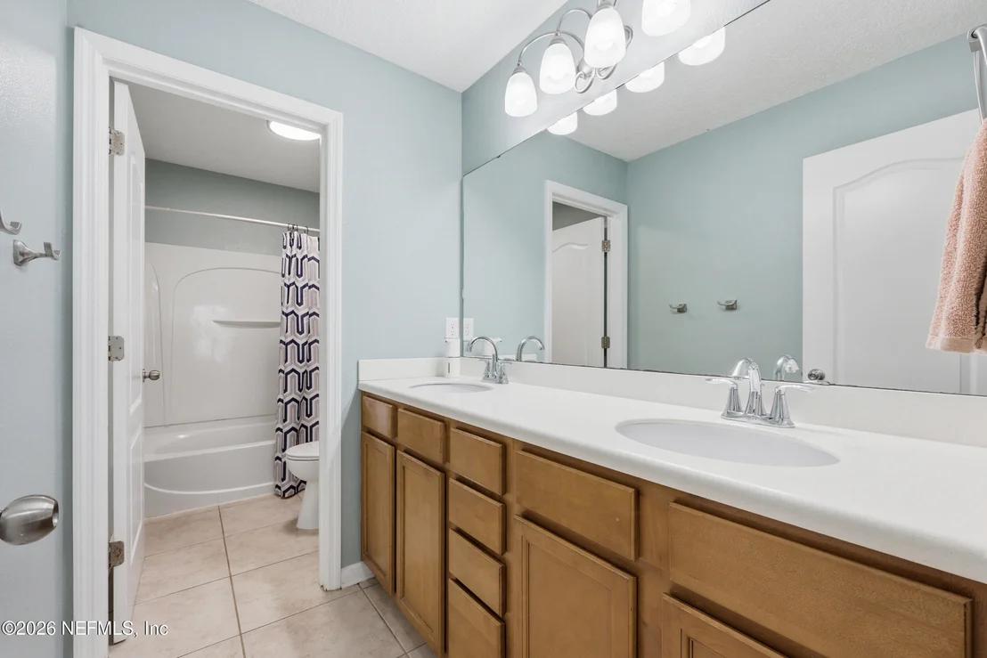 Photo of 732 BRIAR VIEW Drive