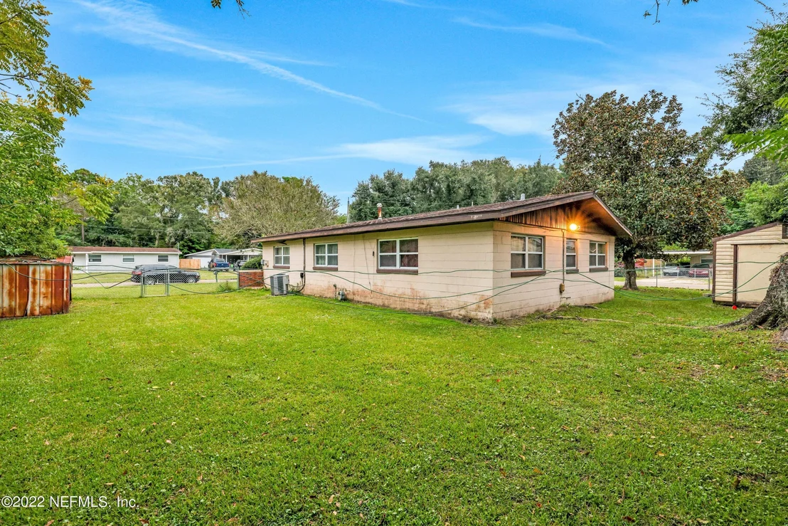 Photo of 2332 BURPEE Drive