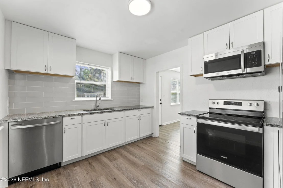 Photo of 10336 PINEHURST Drive