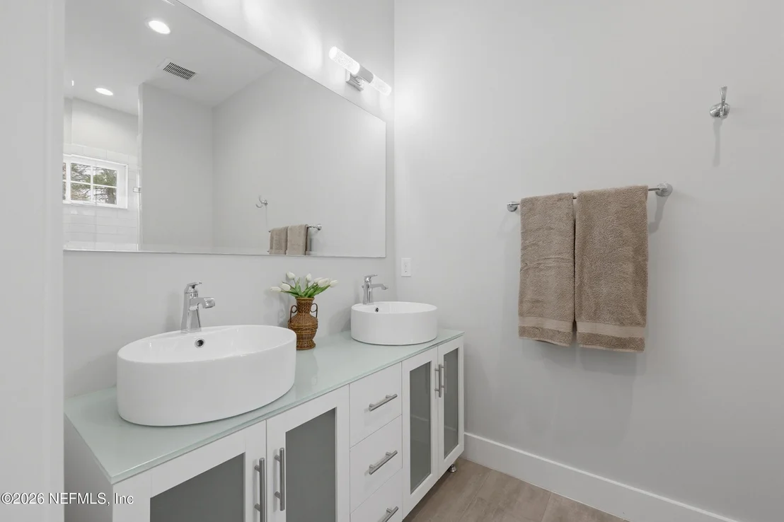 Photo of 5713 CROSSWINDS Circle