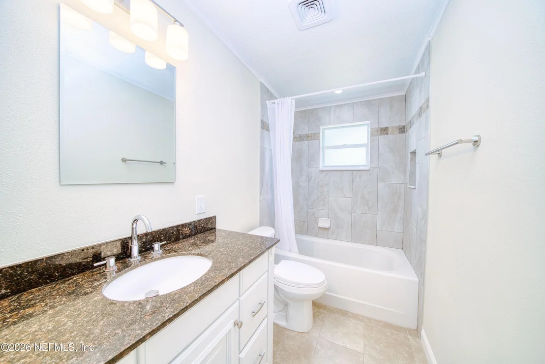 Photo of 2517 PALM Avenue