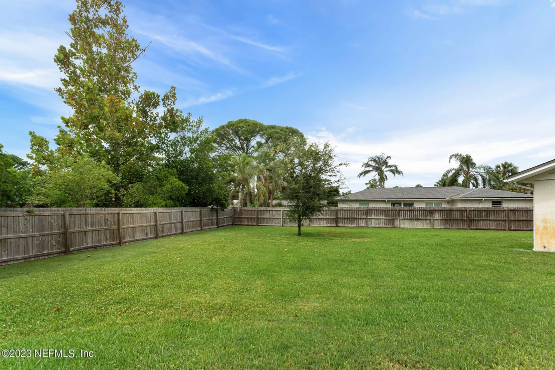 Photo of 35 DOLPHIN Boulevard