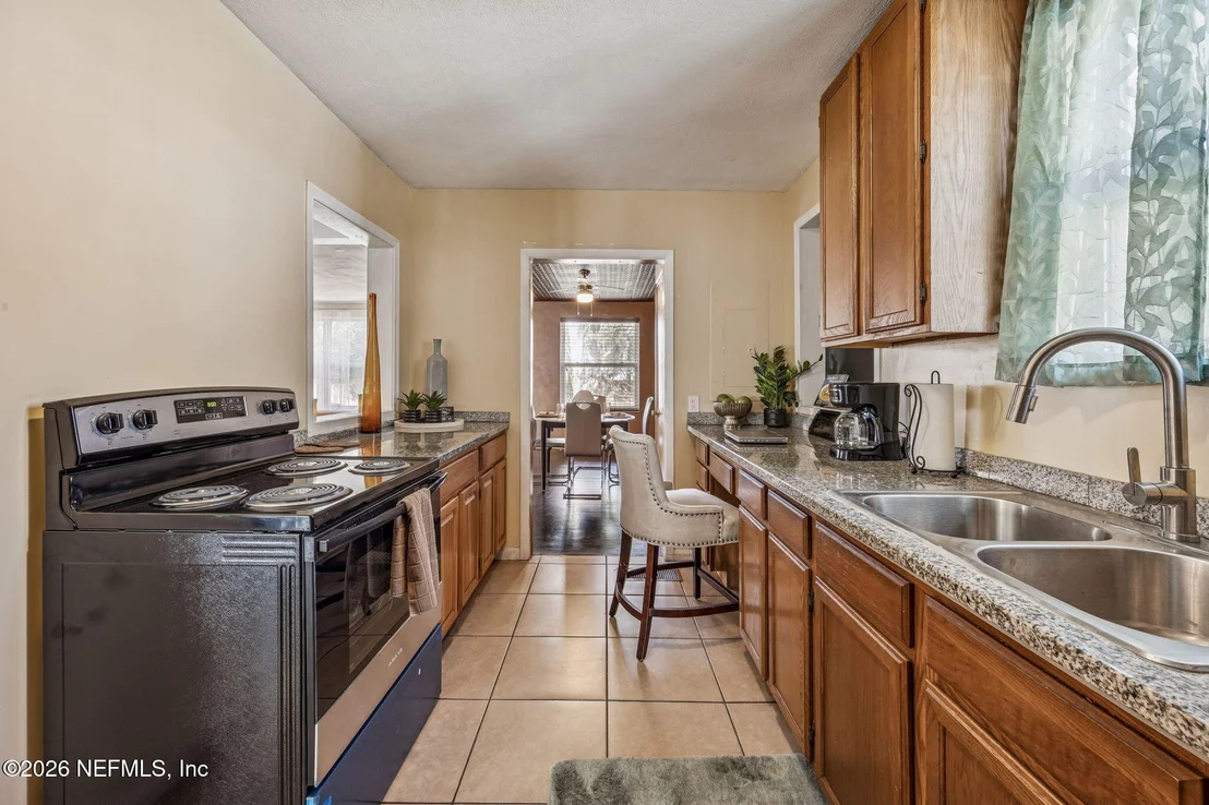 Photo of 426 AIKEN Road