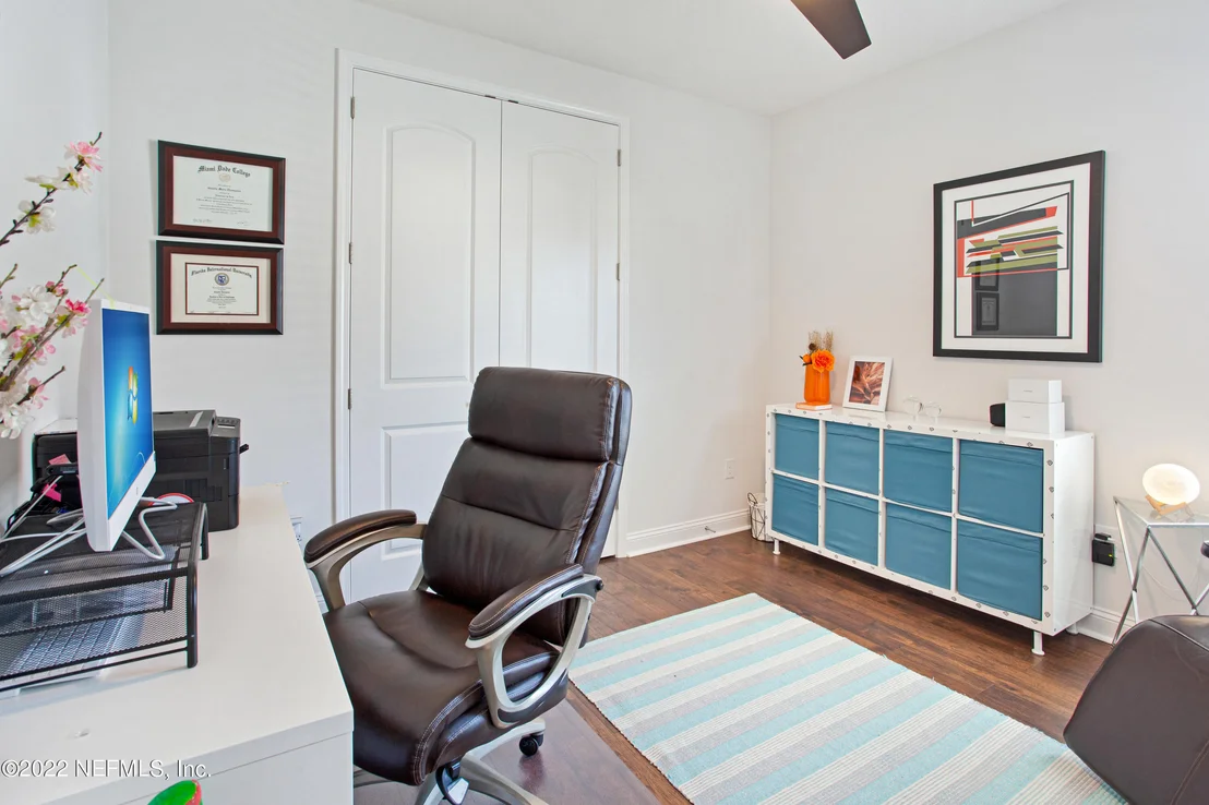 Photo of 814 SILVER PINE Drive
