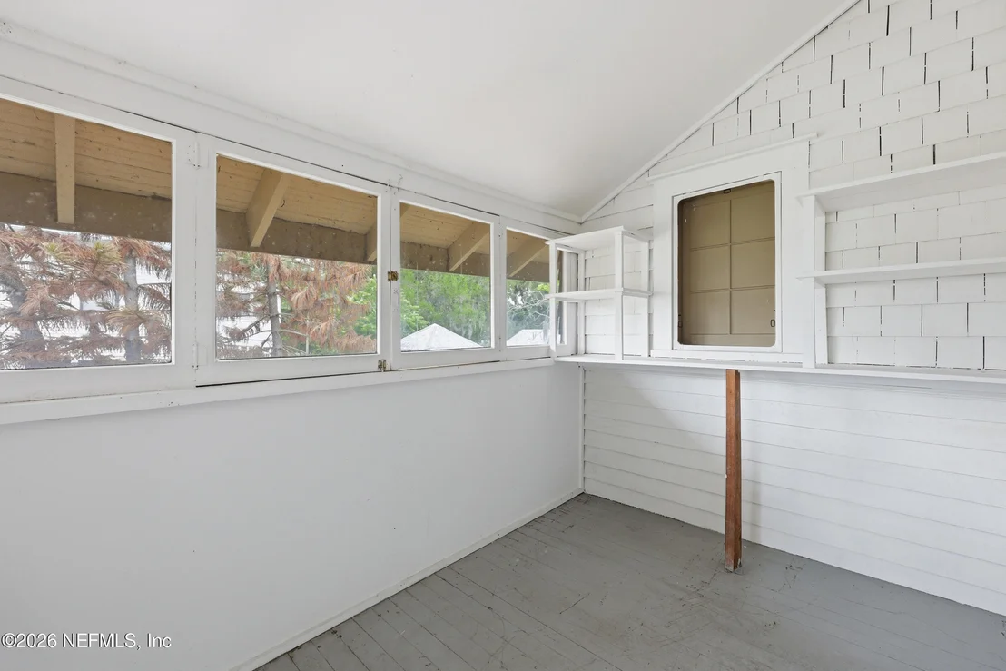 Photo of 520 RIVER Street