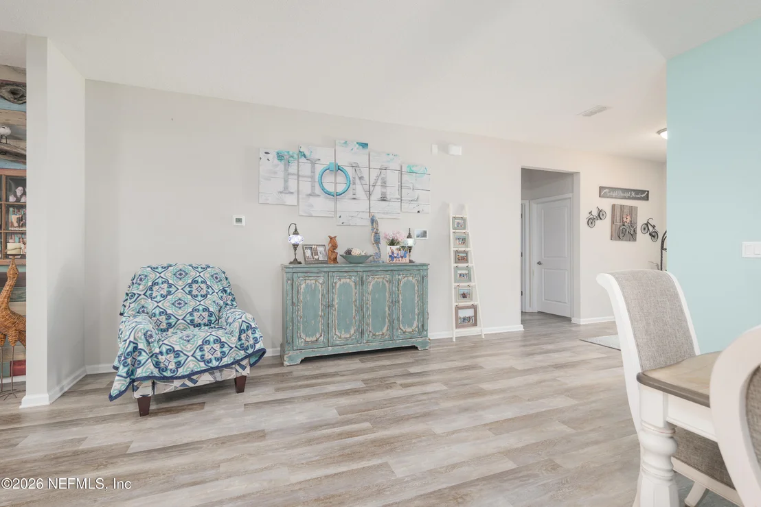 Photo of 607 WILLOW LAKE Drive