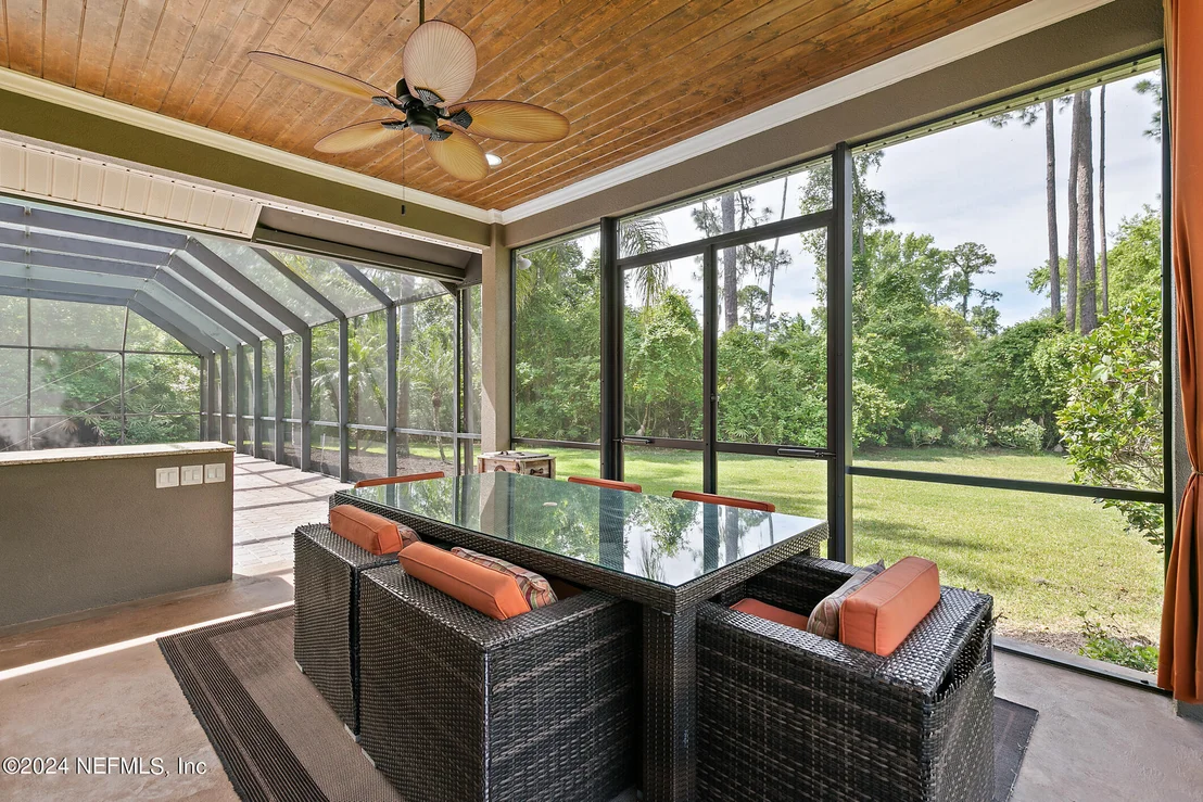 Photo of 329 SUMMERSET Drive
