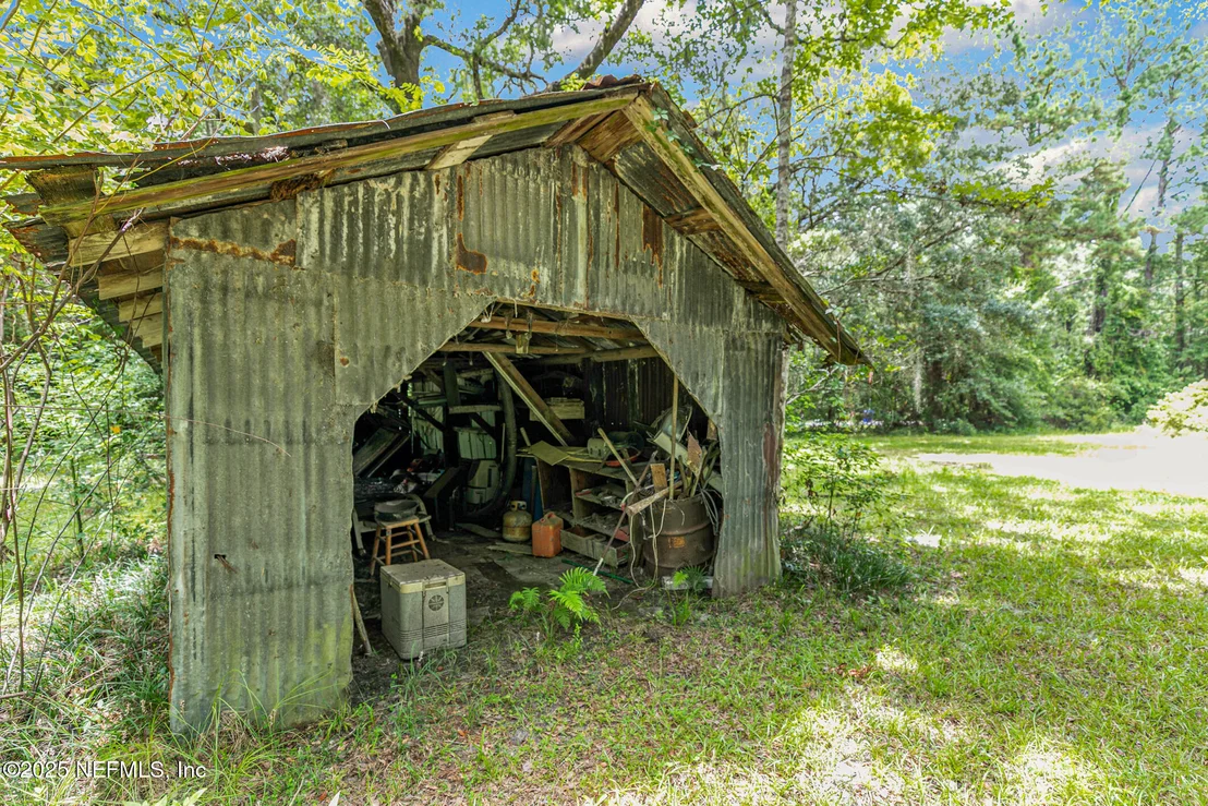 Photo of 44125 JARRETT Road